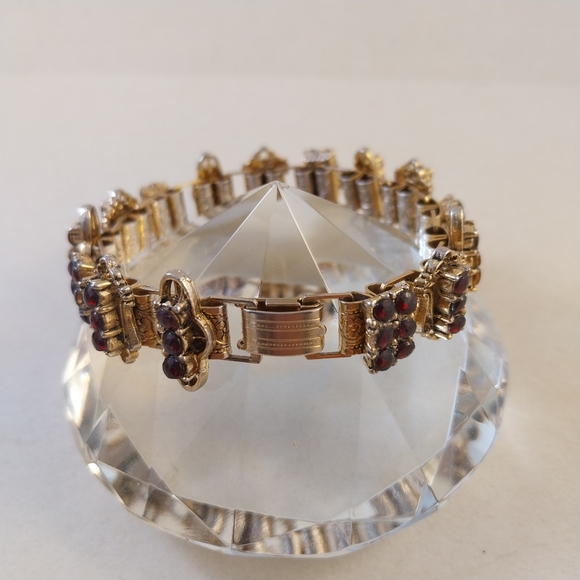 Ventage Gold and Red Bracelet - Picture 3 of 16
